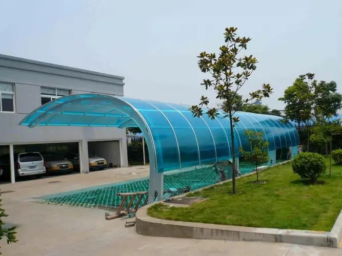 阳光板车棚