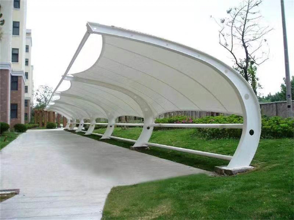 张拉膜自行车棚