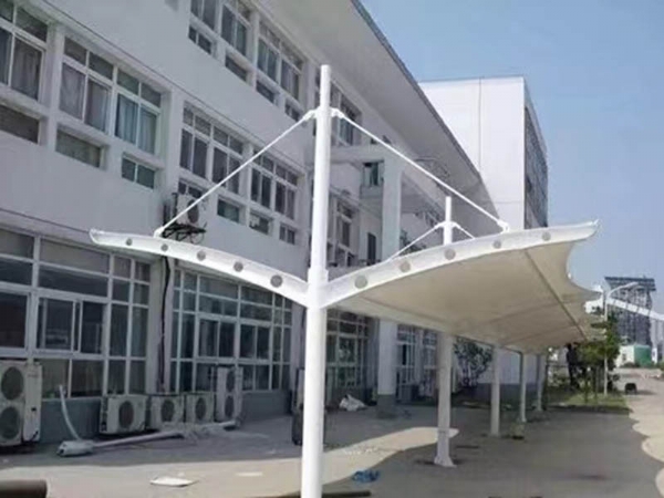 张拉膜自行车棚