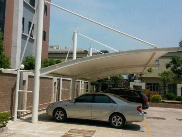 张拉膜汽车车棚