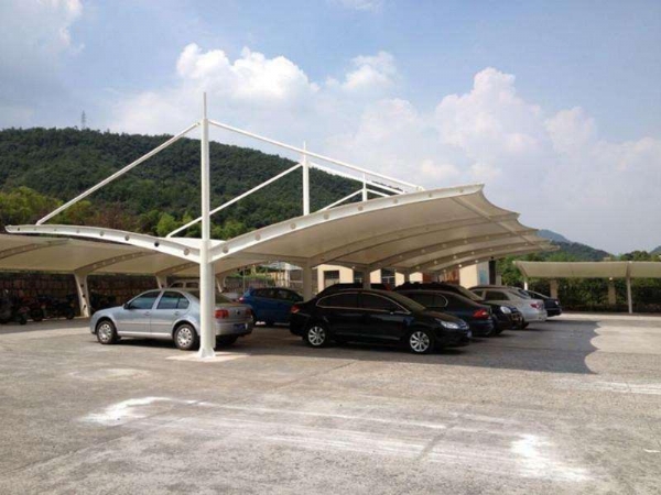 张拉膜汽车车棚